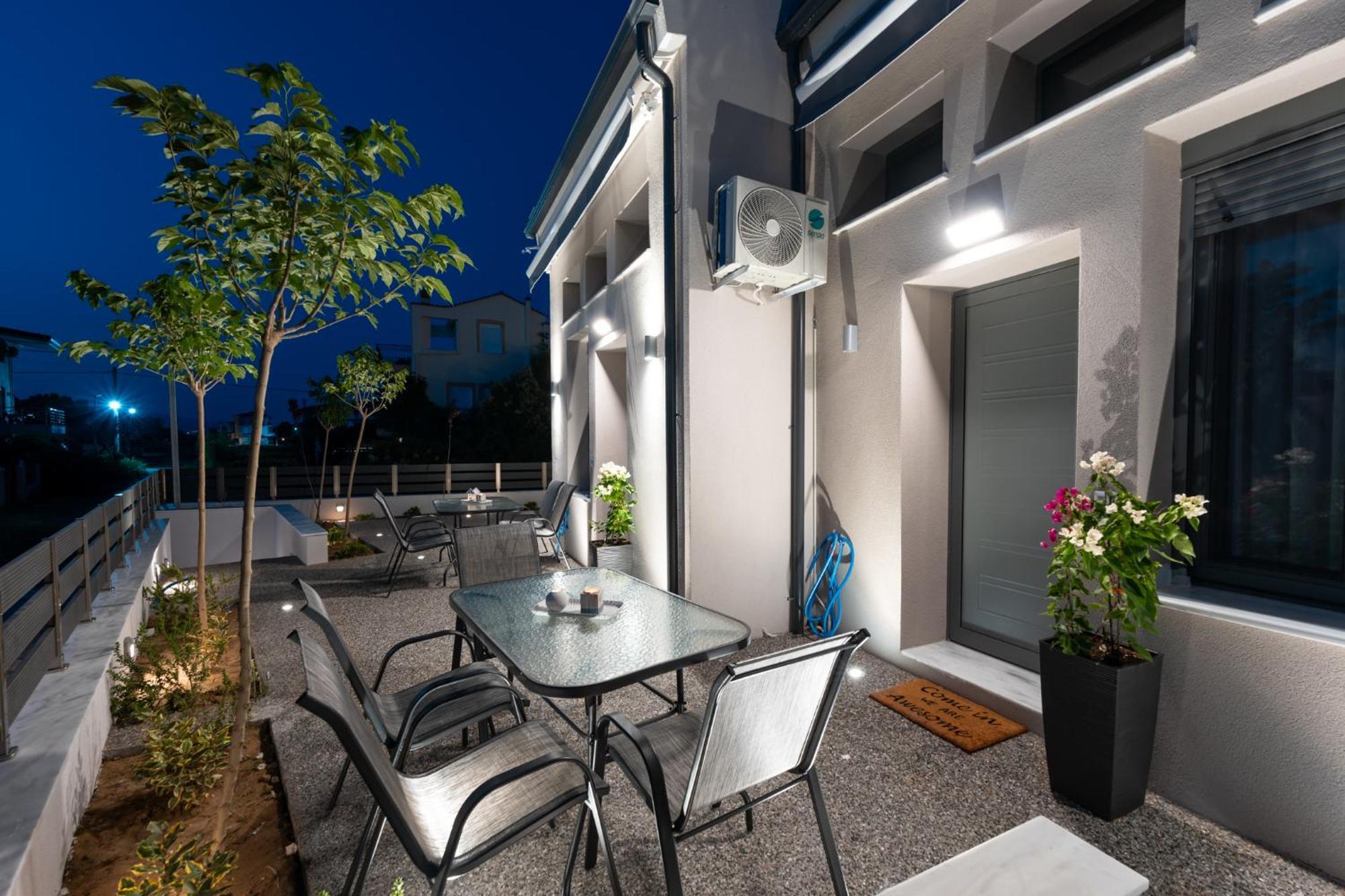 Karras' Residence Paralia Dionisiou Exterior foto